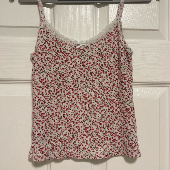 Brandy Melville Tops - Barley Worn Brandy Melville Tank Top